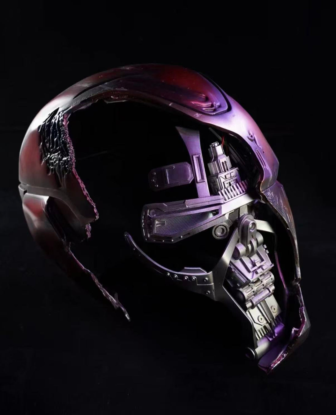 Iron Man Damaged Battle Helmet